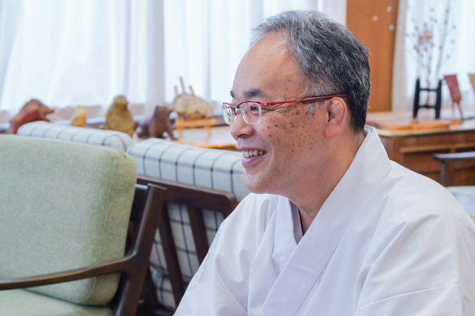 見た目は7社、中身は56神！？　祈りの集積地、静岡浅間神社でランパンプスが合格祈願！