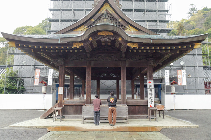 見た目は7社、中身は56神！？　祈りの集積地、静岡浅間神社でランパンプスが合格祈願！