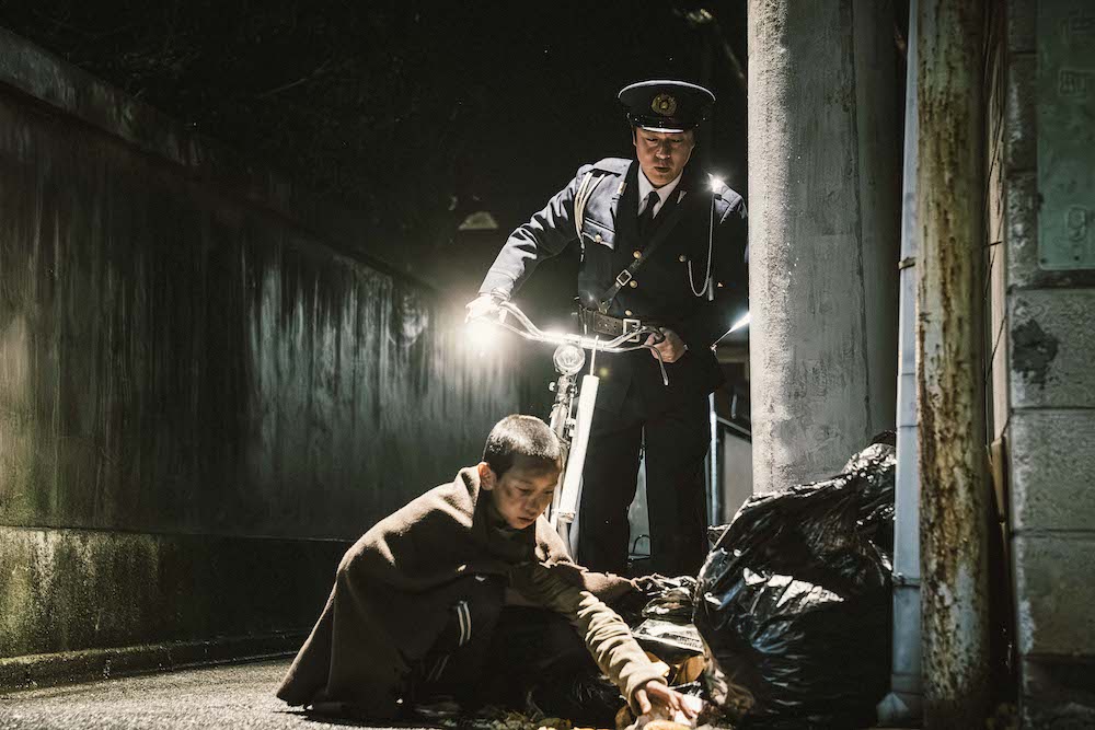 『名無し』佐藤二朗が原作・脚本・主演、規格外のサイコ・バイオレンス