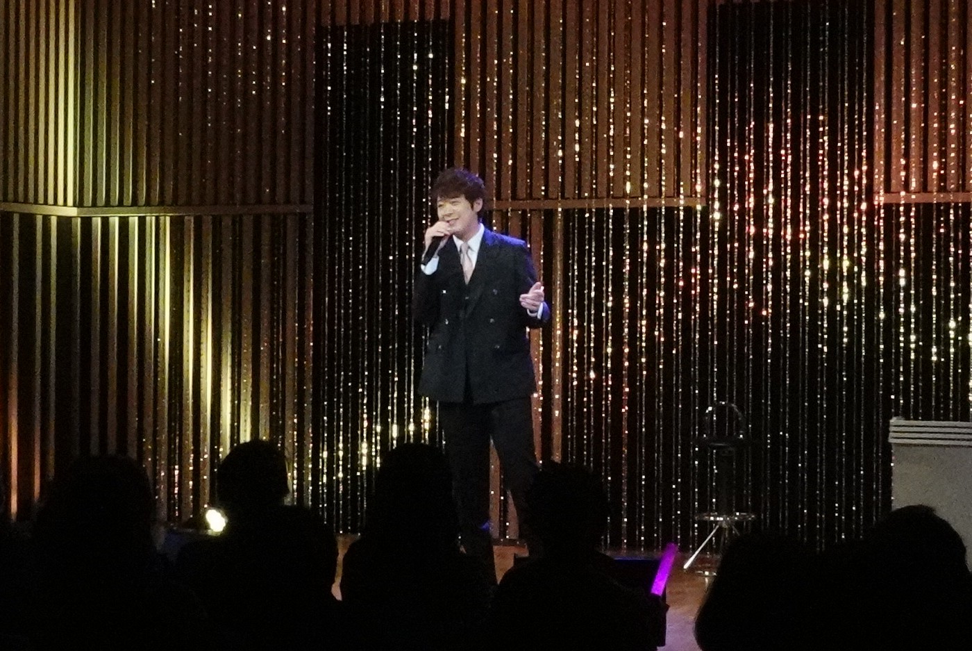 鳥羽一郎、新曲『長谷寺の雨』で話題の“ホラ貝”を生披露