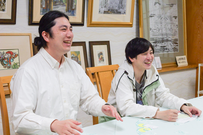 「小さいおじさん」の正体とは！？　東京のへそ・大宮八幡宮にてランパンプスが合格祈願！