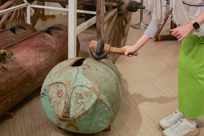 世界の楽器が大集合!? 国立音楽大学 楽器学資料館の展示室にランパンプスが潜入!