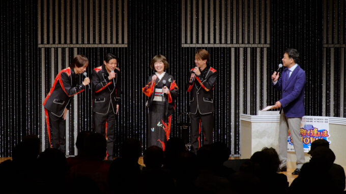 田川寿美、LAST FIRST、中山秀征