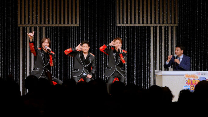 LAST FIRST、中山秀征