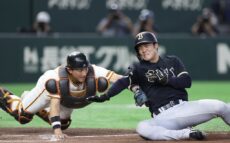 宮本和知氏「これはプロフェッショナルなプレー」と興奮！見事な4回の巨人の中継プレー