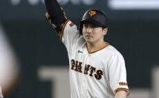 何かが起こる8回！？巨人・泉口が決勝打！宮本和知氏「真芯で捉えましたね」