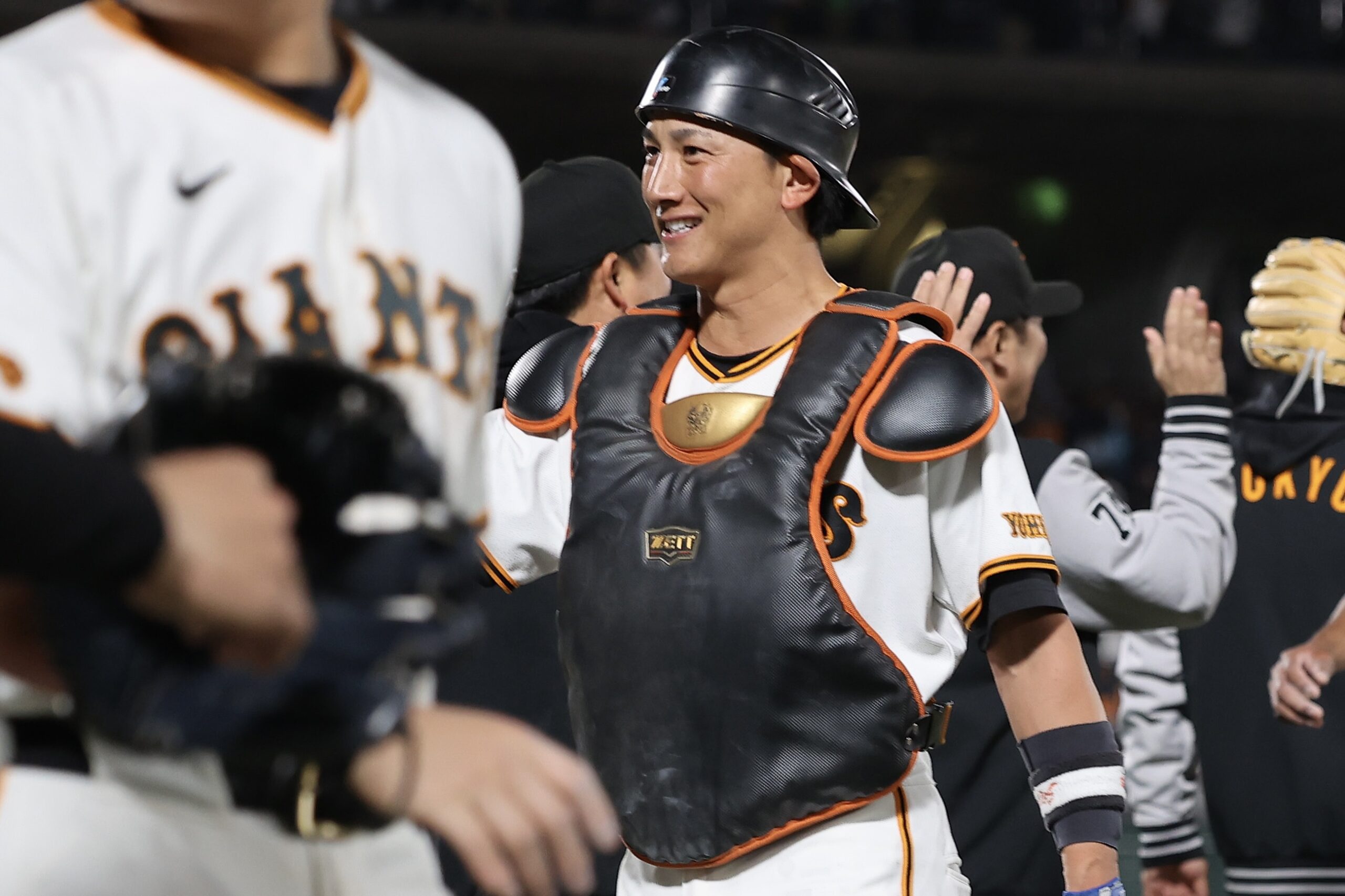 巨人・小林誠司、今季初スタメンマスクで攻守に存在感　宮本和知氏「いいリードしている」