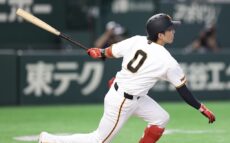 巨人・増田大輝、今季初スタメンで猛打賞!佐々木氏「良い仕事をしていますよね」