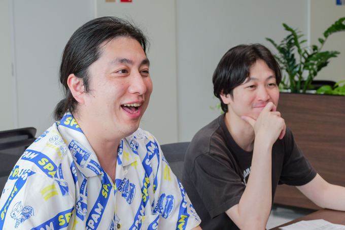東京から沖縄の大学へ！？　沖縄で歴史を学ぶ沖縄国際大学の学生にランパンプスがインタビュー！