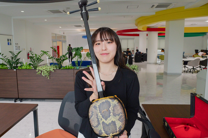 東京から沖縄の大学へ！？　沖縄で歴史を学ぶ沖縄国際大学の学生にランパンプスがインタビュー！