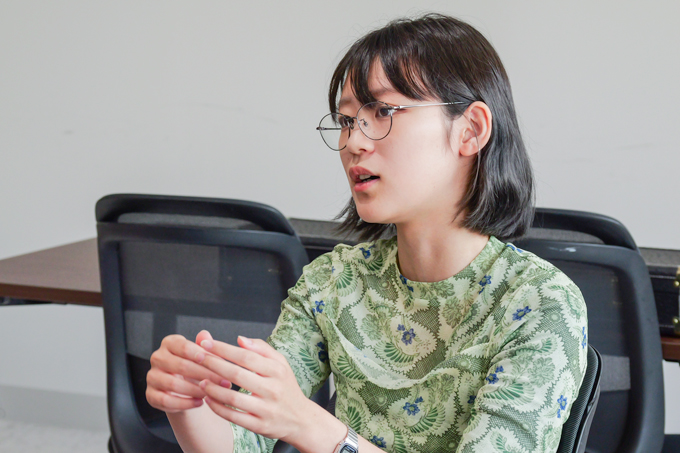 東京から沖縄の大学へ！？　沖縄で歴史を学ぶ沖縄国際大学の学生にランパンプスがインタビュー！