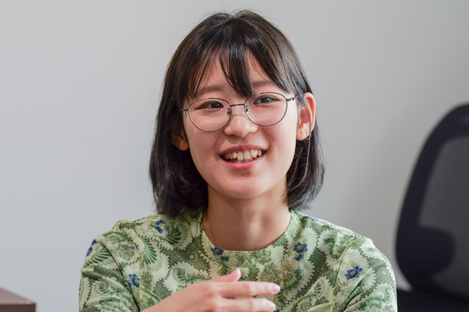 東京から沖縄の大学へ！？　沖縄で歴史を学ぶ沖縄国際大学の学生にランパンプスがインタビュー！