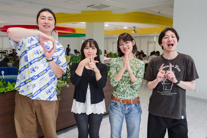 東京から沖縄の大学へ！？　沖縄で歴史を学ぶ沖縄国際大学の学生にランパンプスがインタビュー！