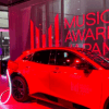 渋谷で「MUSIC AWARDS JAPAN WEEK」イベント開催中！トヨタ・クラウンの給電がDJを支え盛り上げる！