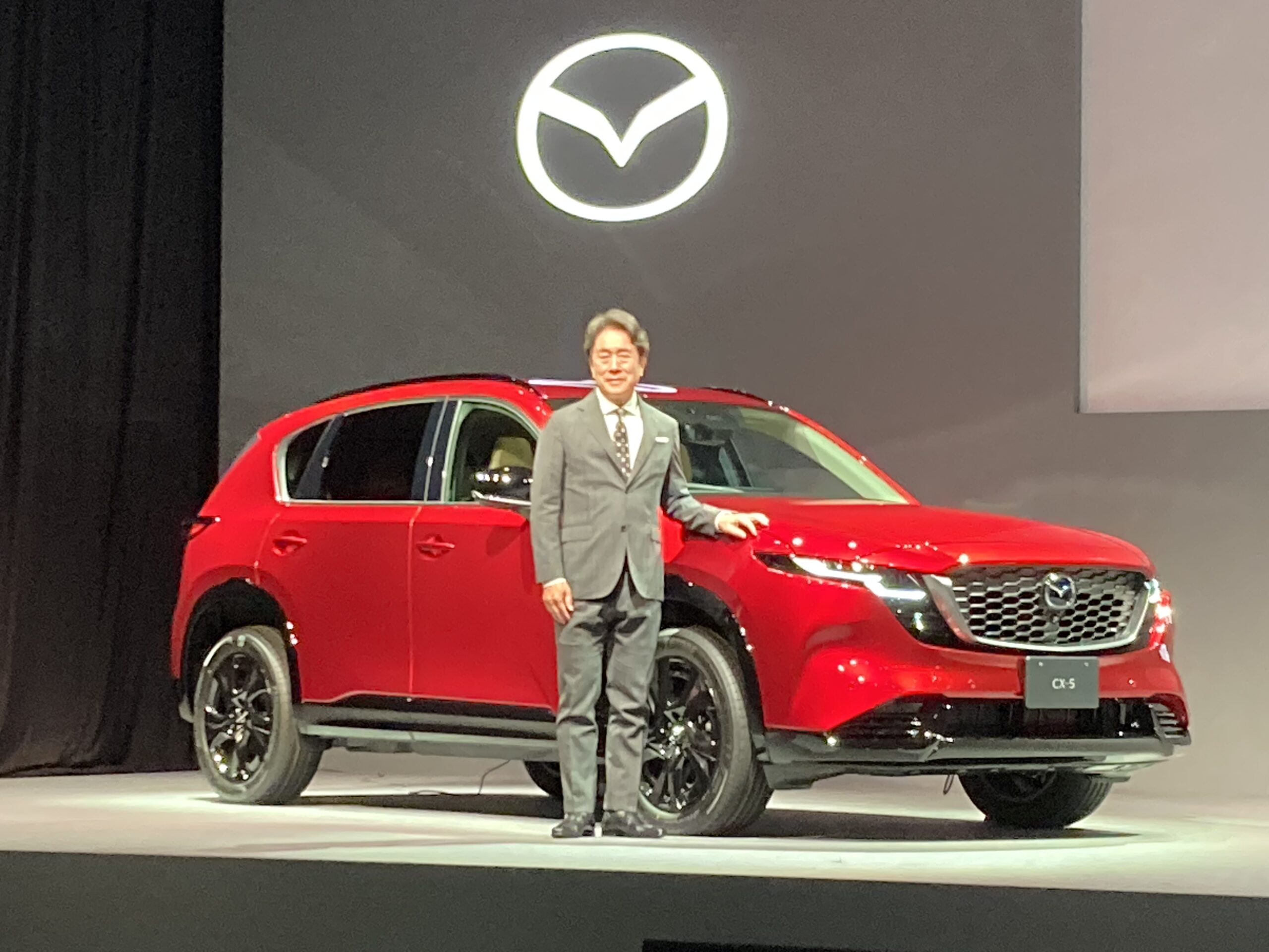 自動車業界【1】　電動化戦略見直し、高収益モデルへのシフト鮮明に