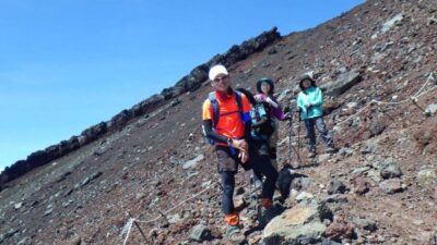 富士山204回登頂の男が、今度は「人のために」山を登る理由