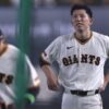 巨人・戸郷、5回までノーヒット投球も…走塁中に負傷し交代　里崎氏が「三振で良かった」、「もったいない」