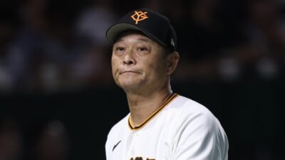 巨人、1-6の5回に前進守備を敷かず…谷繁氏「なんで後ろなんですかね」