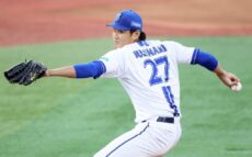 DeNA・藤浪、初回先頭から三者連続四球で相川監督がマウンドへ　高木豊氏「いかなくて僕はいいと思う」