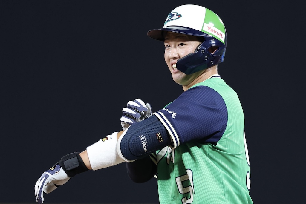 やったぜ!ヤクルト・矢野がプロ初安打 山本昌氏「内容も素晴らしかった」