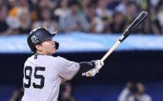 決勝弾の巨人・笹原、5試合連続スタメン＆5試合連続安打　真中氏「必死にアピールしている」