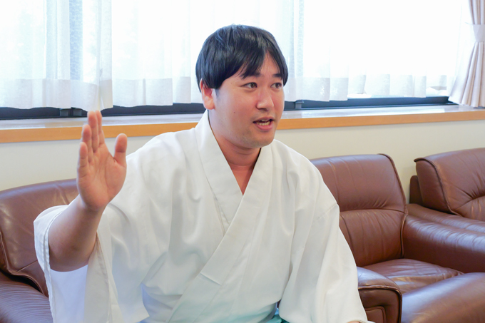 入手困難の強運御守!? 平安時代から続く「関東のお伊勢さま」、芝大神宮にてランパンプスが合格祈願!
