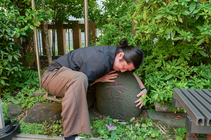 入手困難の強運御守!? 平安時代から続く「関東のお伊勢さま」、芝大神宮にてランパンプスが合格祈願!