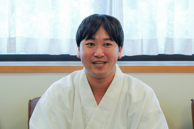 入手困難の強運御守!? 平安時代から続く「関東のお伊勢さま」、芝大神宮にてランパンプスが合格祈願!