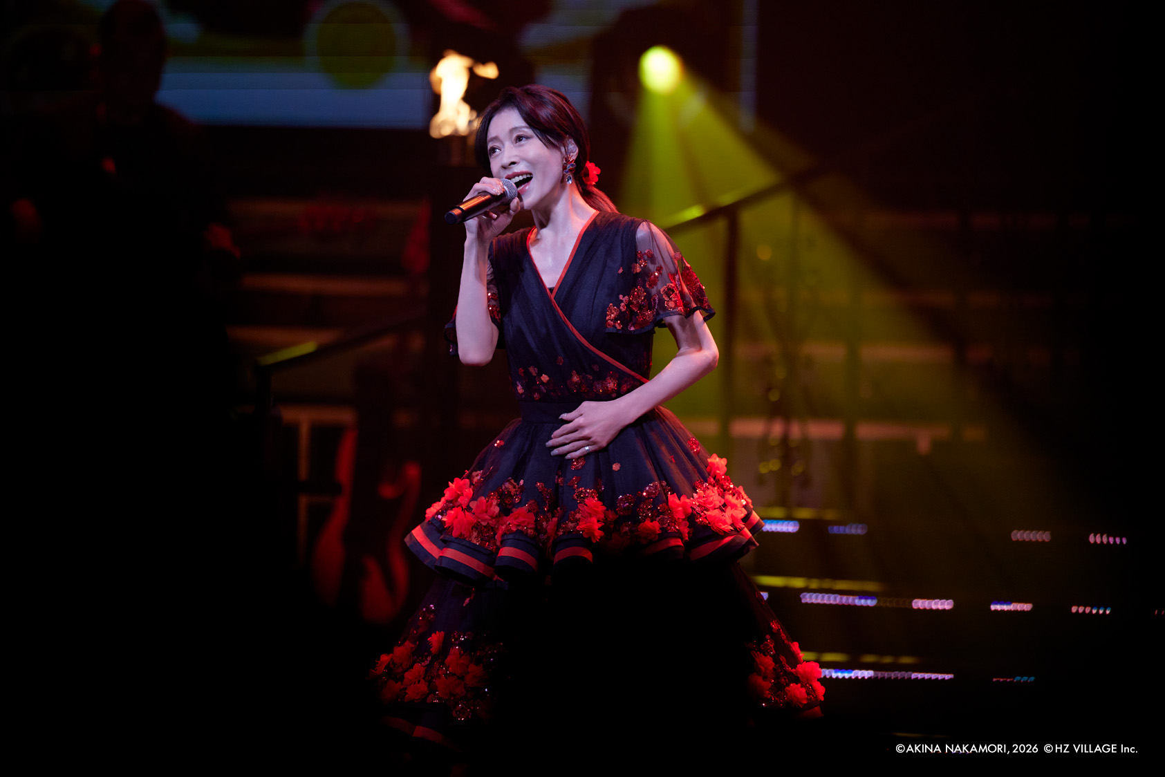 中森明菜、20年ぶりのライブツアー&61歳バースデー公演は大熱狂!