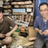 慶応元年創業、旧東海道の下駄屋「丸屋履物店」――六代目が守り続ける、鼻緒をすげる手仕事