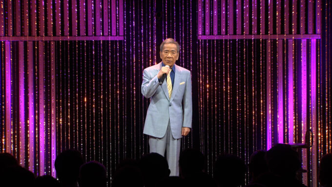 大川栄策
