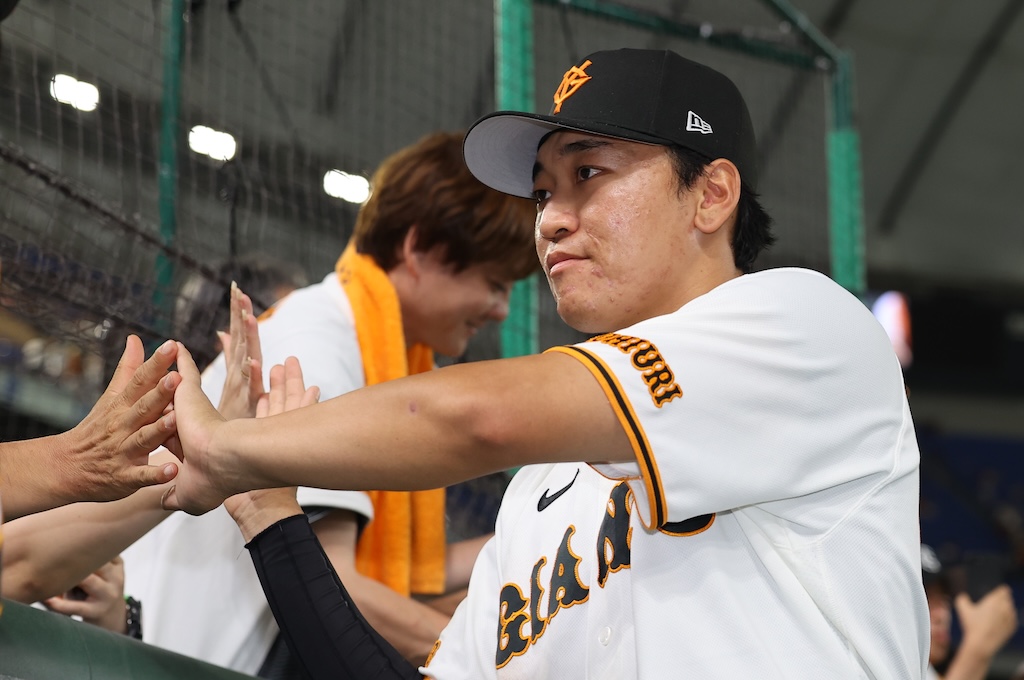 巨人・笹原、右中間の打球をスライディングキャッチ！山崎隆造氏「一歩でも遅れたら…」