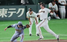 巨人・ダルベック、8回のチャンスで三併 宮本和知氏「あそこで1本出ないと」
