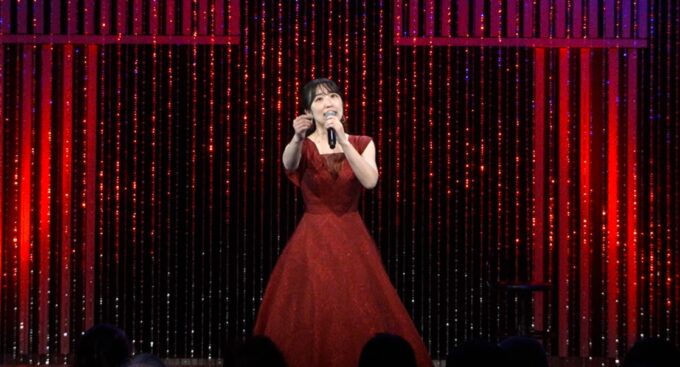 市川由紀乃、ジャンルを超えて「一本刀土俵入り」と「宇宙刑事ギャバン」を即興で披露!