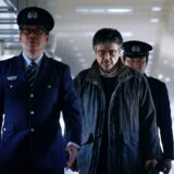 (C)2026「白鳥とコウモリ」製作委員会