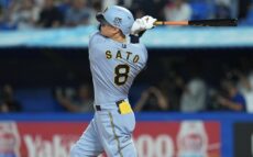 阪神・佐藤輝明、三冠王へのカギは打率　若松勉氏「打たなかったら下がっていく」、「一番難しい」