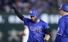 谷繁氏、2安打の中日・福元の途中交代に?「ラッキーボーイ的な選手なので」
