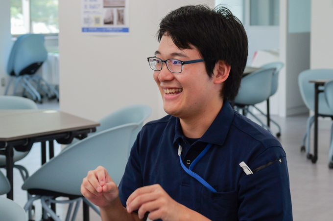 化学愛が強すぎる!? 意欲と行動力あふれる、弘前大学の学生にランパンプスがインタビュー!