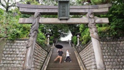 天下一嘗の面って何!? 疫病退散の宝を伝える品川神社でランパンプスが合格祈願!