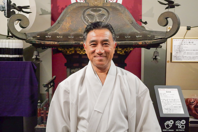 天下一嘗の面って何!? 疫病退散の宝を伝える品川神社でランパンプスが合格祈願!