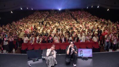 佐々木彩夏、“ごはんつぶ”と初の番組イベントで大盛り上がり！ おにぎりダービーからDJ和との熱狂ライブも