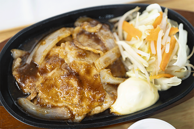 しょうが焼ってこんなに美味しかったんだ!『〜三元豚ロース〜極みしょうが焼定食』のごはんがとまらない