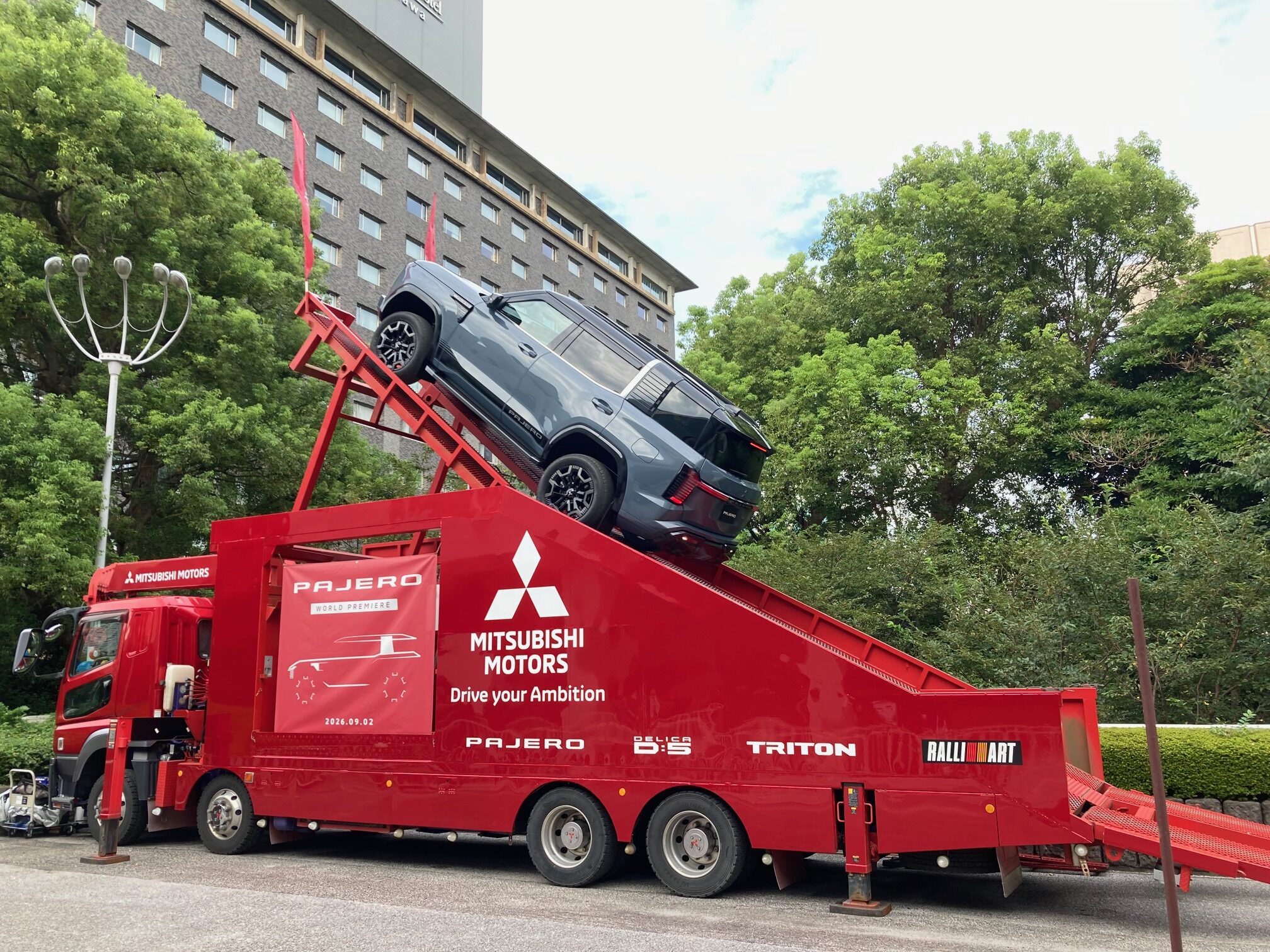 「パジェロ」7年ぶり復活。三菱自動車、ブランド構築を急ぐ