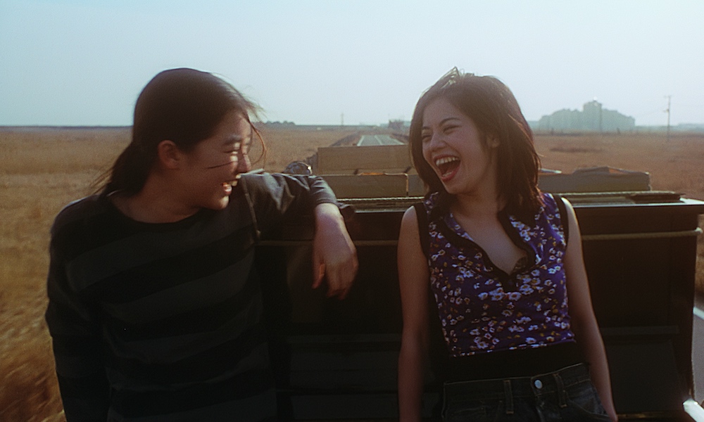 『白鳥とコウモリ』松村北斗×今田美桜、東野圭吾さんの新たな傑作を完全映画化の写真