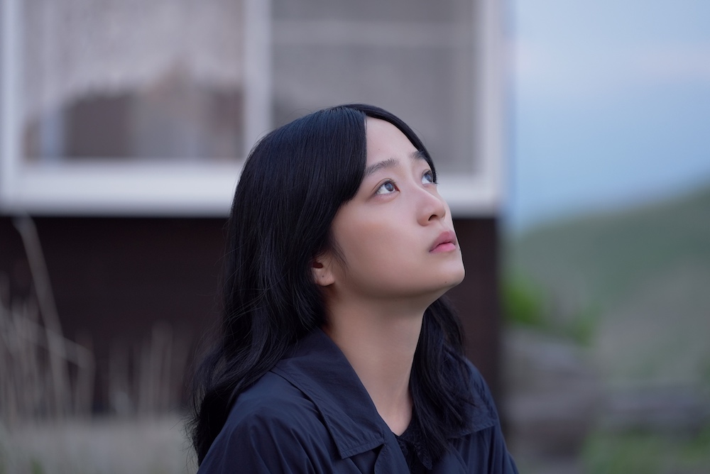 『逃げろお嬢さん』井口理×深川麻衣、吉田修一の短編を映画化したヒューマンストーリー
