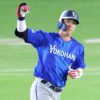 “衝撃の幕開け”DeNA・度会が先頭打者本塁打！　真中氏「見事なバッティング」